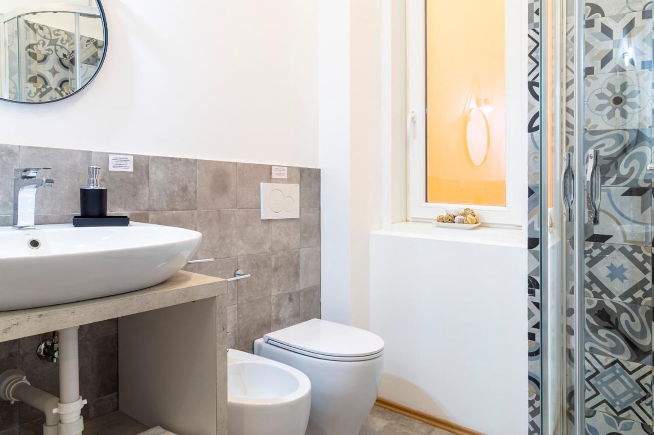 Pregiata Camera Con Bagno Privato - Blu Di Persia Τεργέστη Εξωτερικό φωτογραφία