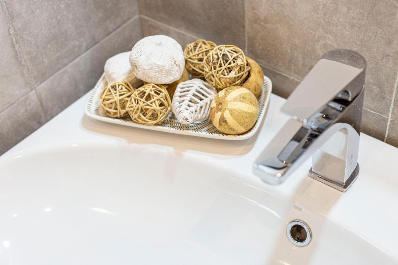 Pregiata Camera Con Bagno Privato - Blu Di Persia Τεργέστη Εξωτερικό φωτογραφία