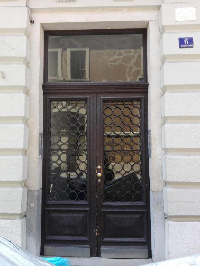Pregiata Camera Con Bagno Privato - Blu Di Persia Τεργέστη Εξωτερικό φωτογραφία